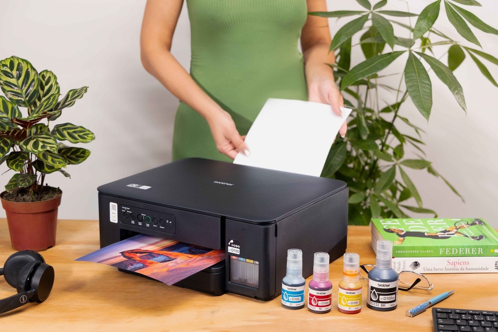 DCP-T430_Brother_Inktank_Lifestyle_01-low.jpg